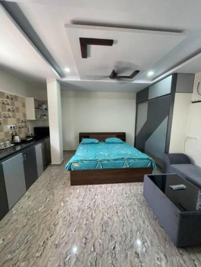 Servostay New Penthouse & Kitchen Near Beach with Parking